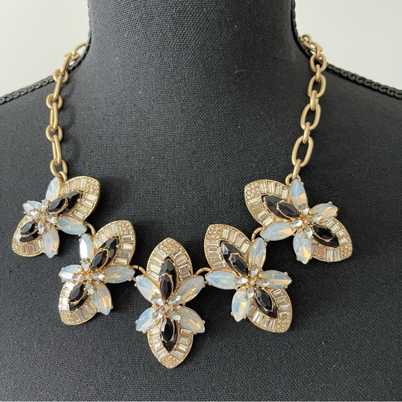 J Crew Butterfly Statement Necklace - #B4723 - New - Picture 1 of 10